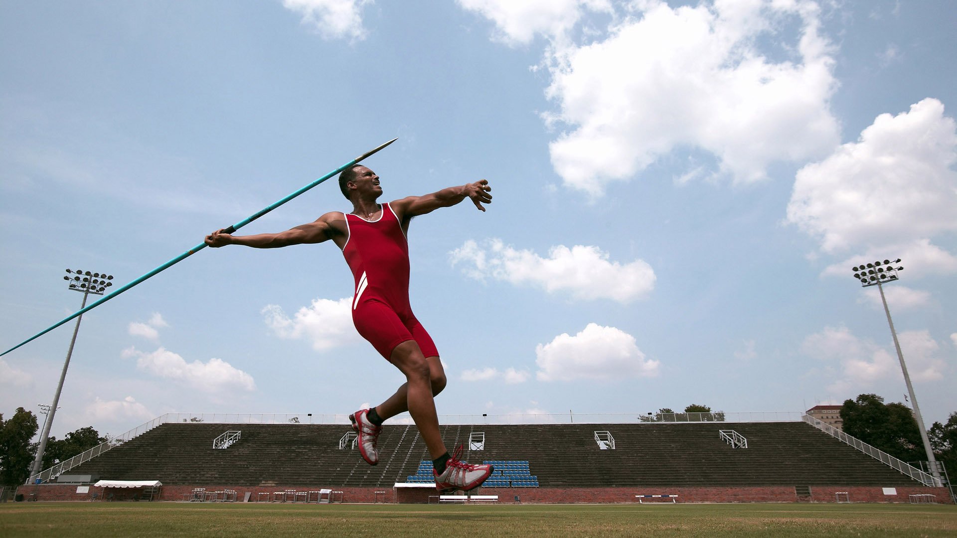 洪都拉斯单节风暴撕裂马里，奥利维耶在美加墨世界杯接管比赛
