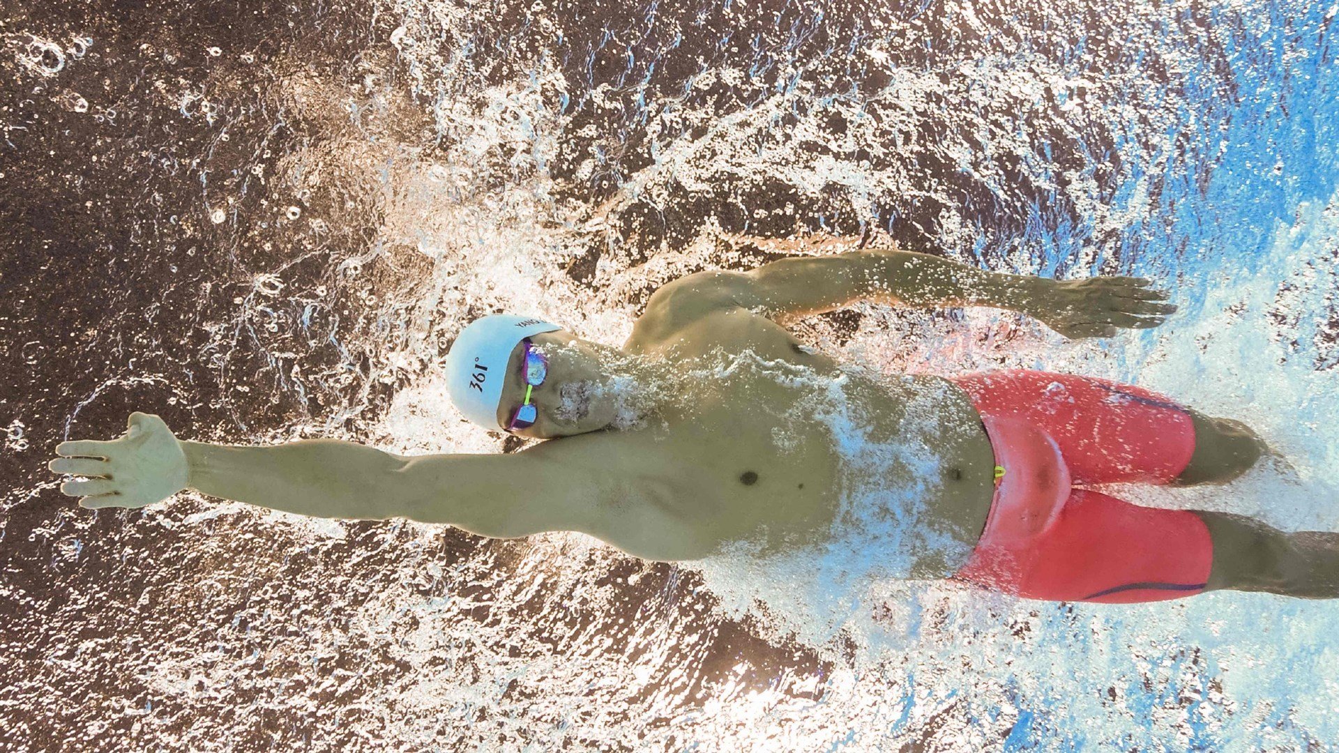 布伦森独舞撕裂联防，奇才对阵上海队揭示现代篮球的唯一性博弈